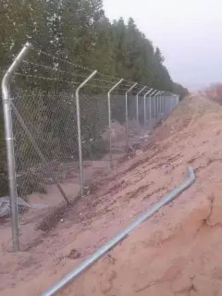 شبوك مزارع وطرق مقاول شبك في الرياض
