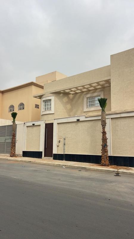 عامل توريد نخيل زاعة جميع اعمال المزارع الرياض